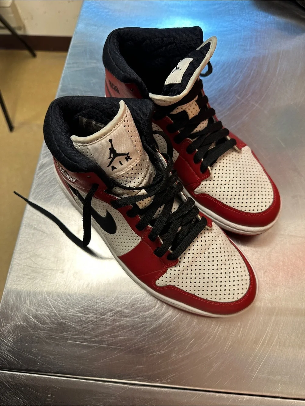Nike Air Jordan 1 Alpha Mid iD Chicago Custom Size 9 Mens Red White Black